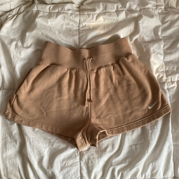 Nike Womens Fleece Highwaist Short S - Picture 1 of 4